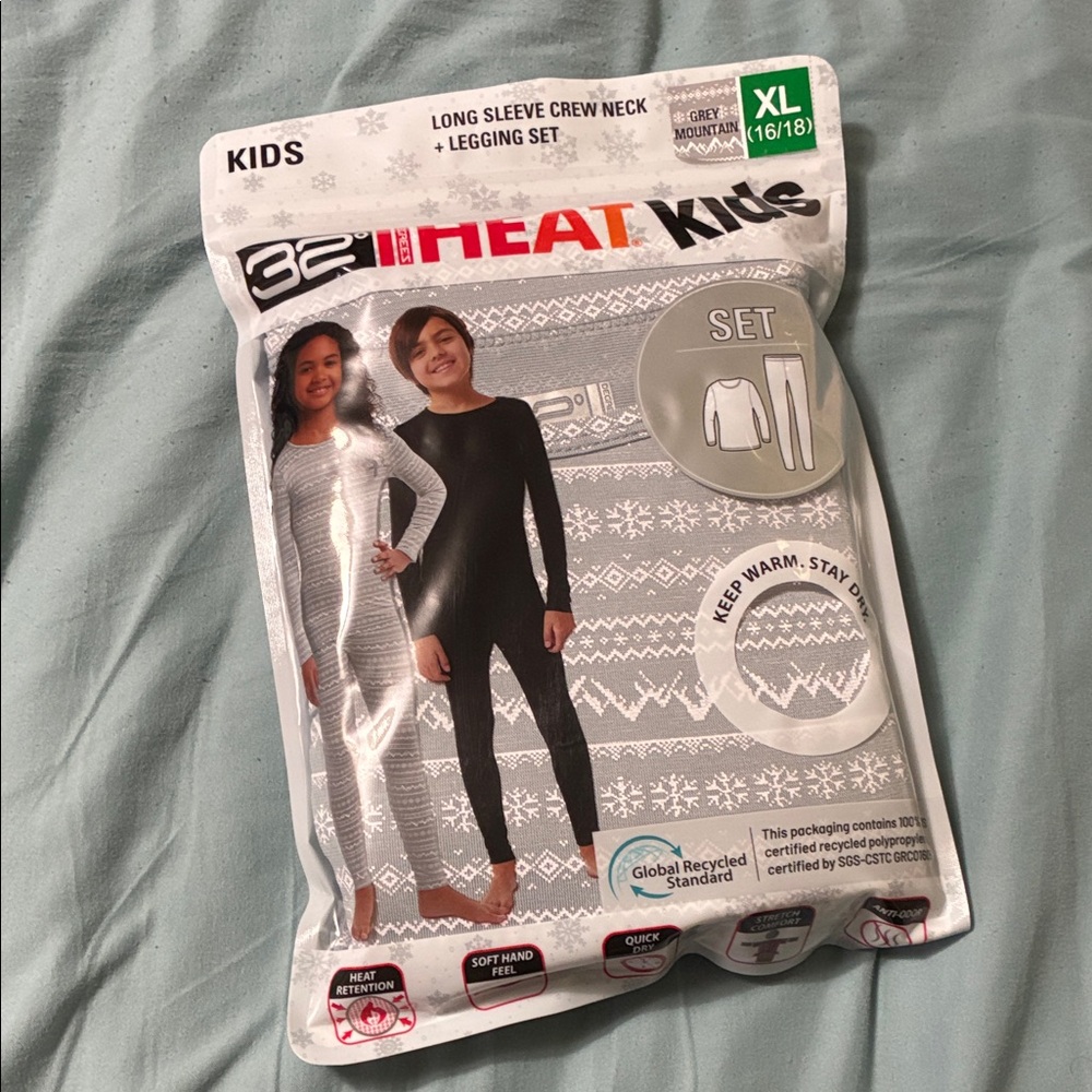32 Degrees Kids Thermal Set in Gray & White, XL